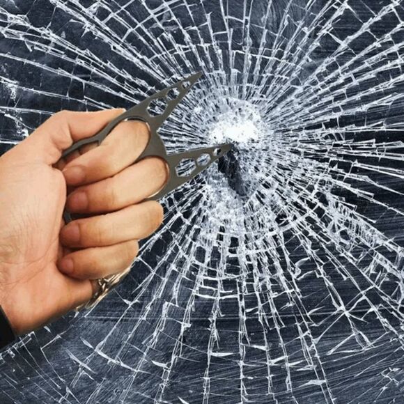 Black Cat-Shaped Security Multifunctional Stainless Steel Keychain Key Ring - Picture 2 of 5